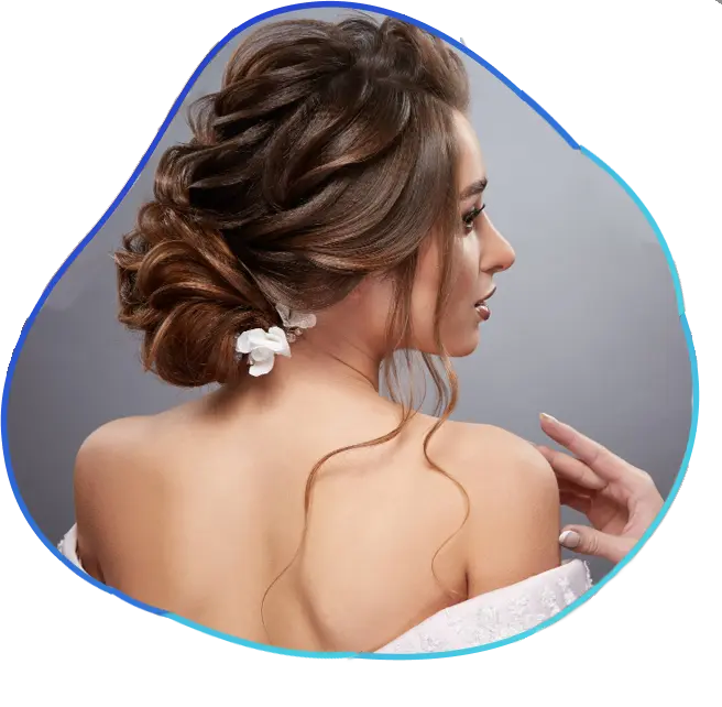 Coafuri și cozi pentru mireasă la Roxy Beauty Hair, Coresi Tractorul Brașov – stil elegant, voluminos și natural pentru ziua nunții.